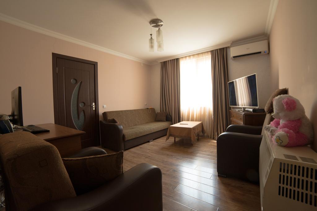 Angisa Apartment Batumi Kültér fotó